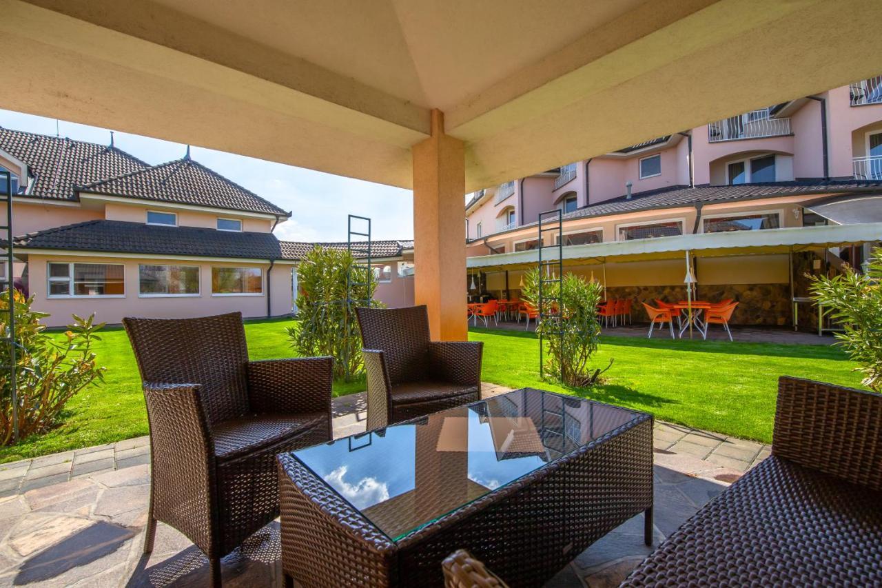 Spa & Wellness Hotel Orchidea Veľký Meder Extérieur photo
