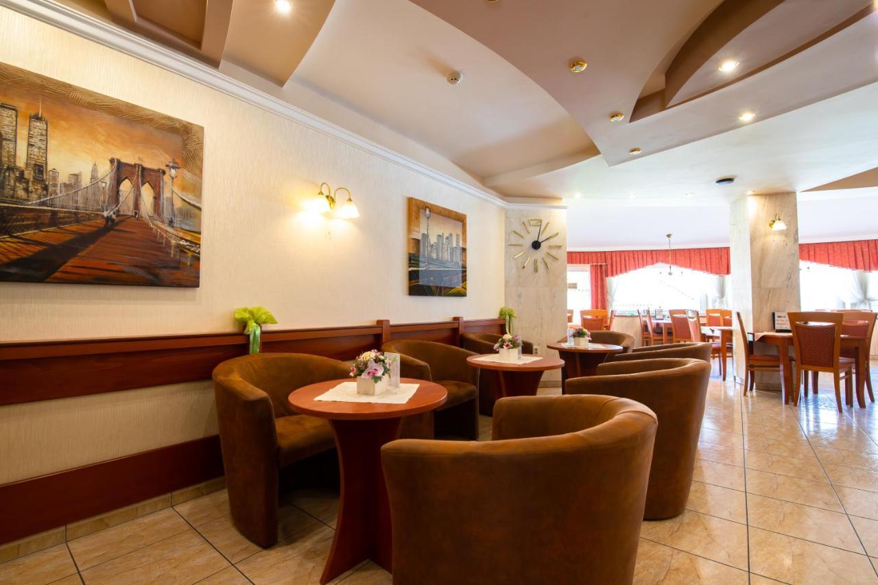 Spa & Wellness Hotel Orchidea Veľký Meder Extérieur photo