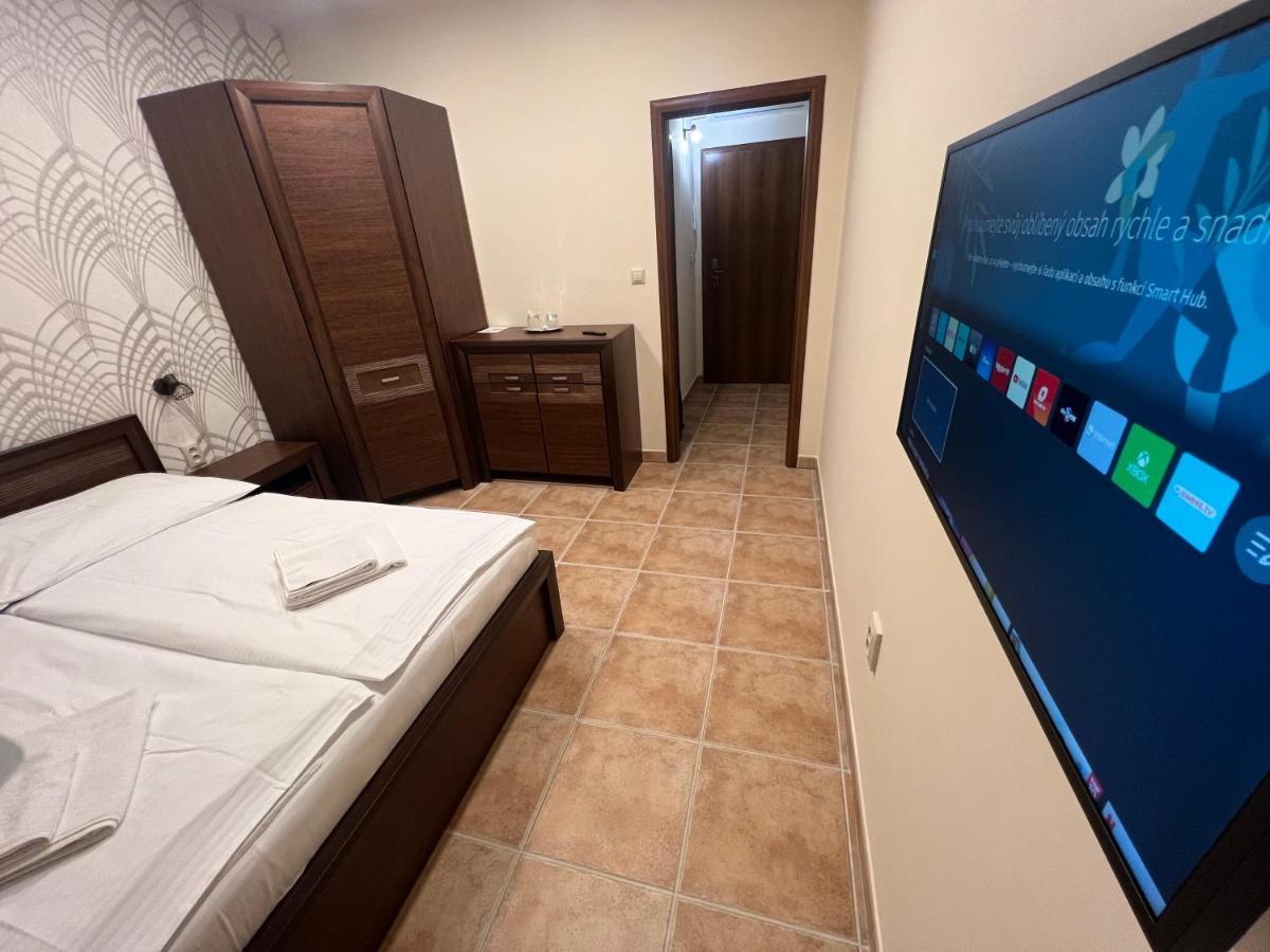Spa & Wellness Hotel Orchidea Veľký Meder Extérieur photo